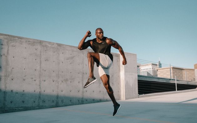 Blog post athlete outdoor photo shoot behind the scenes